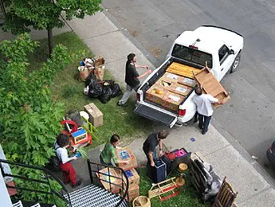 0 moving day quebec canada 07 01