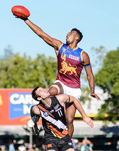 1858 the first australian rules football match is played between 08 07
