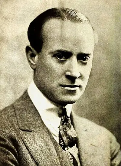 H.B. Warner, English actor (died 1958)