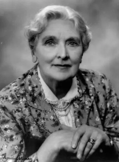 1882 sybil thorndike english actress died 1976 10 24