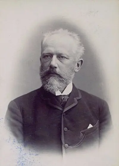 1882 tchaikovskys 1812 overture debuts in moscow russia