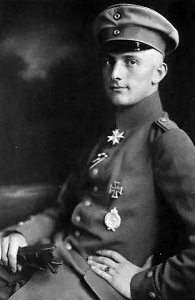 1894 lothar von richthofen german lieutenant and pilot died 192 09 27