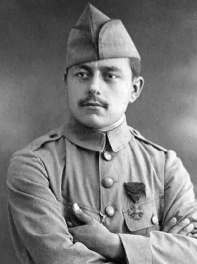 1897 louis de cazenave french soldier died 2008 10 16