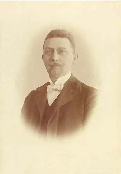 1898 carl gustav witt discovers 433 eros the first near earth as 08 13