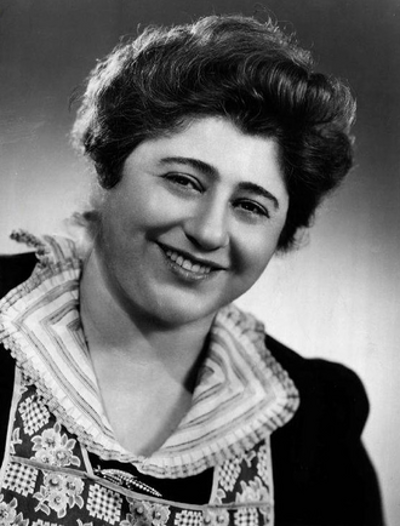 1899 gertrude berg american actress screenwriter and producer 10 03