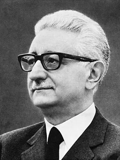 1908 giovanni leone italian lawyer and politician 6th president 11 03