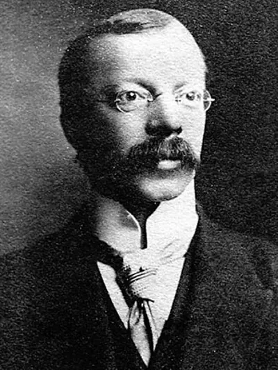 1910 hawley harvey crippen the first felon to be arrested with t 10 22