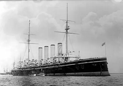 1910 hms niobe arrived in halifax harbour to become the first lar 10 21