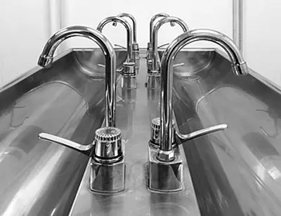 1913 first production in the uk of stainless steel by harry brear 08 13