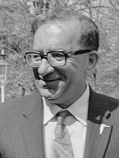 1916 dom mintoff maltese journalist and politician 8th prime mi 08 06