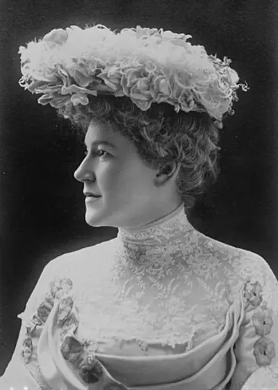 1919 ella wheeler wilcox american author and poet born 1850 10 30