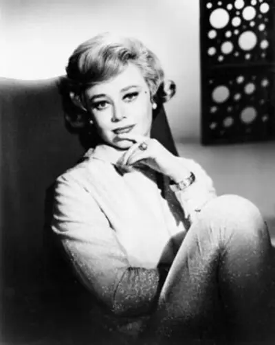 1923 glynis johns british actress and singer died 2024 10 05