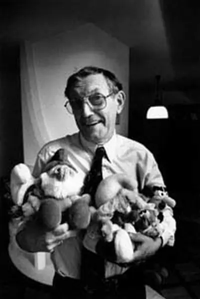 1928 peyo belgian author and illustrator created the smurfs di 06 25