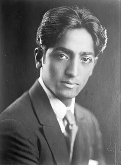 1929 jiddu krishnamurti pictured believed by some theosophists 08 03