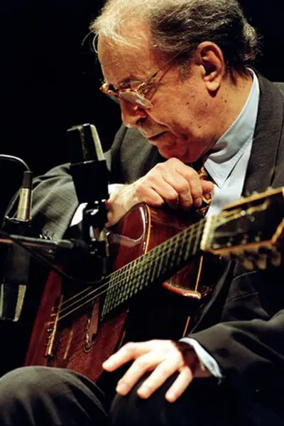 1931 joao gilberto brazilian singer songwriter and guitarist di 06 10
