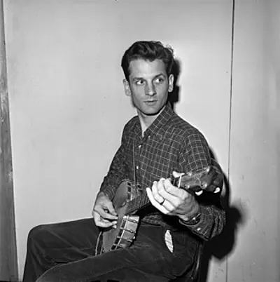 1933 mike seeger american folk musician and folklorist died 200 08 15