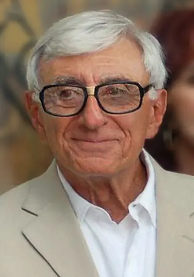 1934 jamie farr american actor 07 01