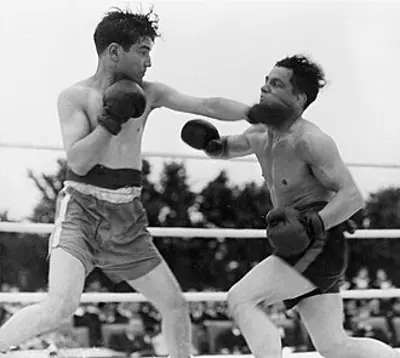 1935 in one of the biggest upsets in championship boxing the und 06 13