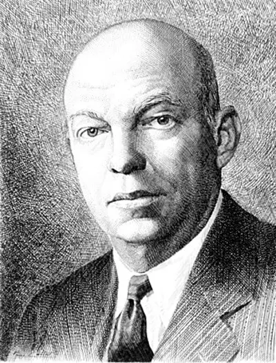 1936 inventor edwin armstrong demonstrates fm broadcasting to an 06 11