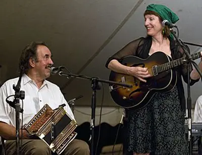 1940 marc savoy american accordion player created the cajun acc 10 01