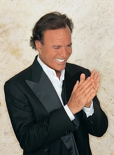 1943 julio iglesias spanish singer songwriter 09 23