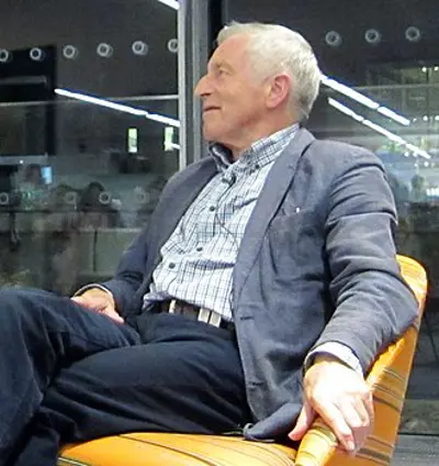 1944 jonathan dimbleby english journalist and author 07 31