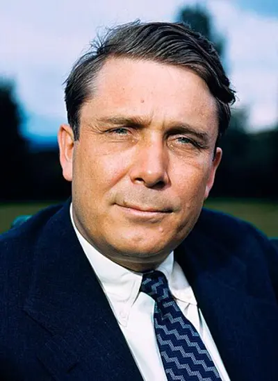 1944 wendell willkie american captain lawyer and politician b 10 08