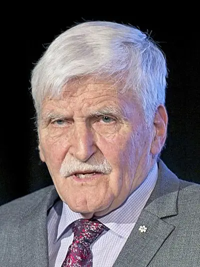 1946 romeo dallaire dutch canadian general and politician 06 25