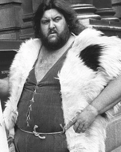 1947 giant haystacks english wrestler died 1998 10 10