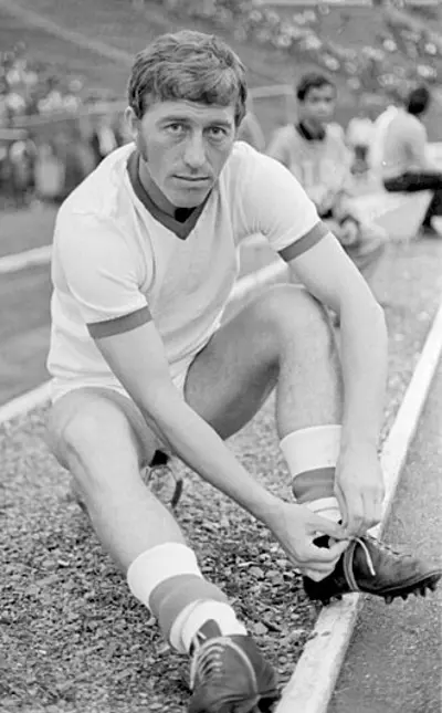 1947 nicolae dobrin romanian footballer and manager died 2007 08 26