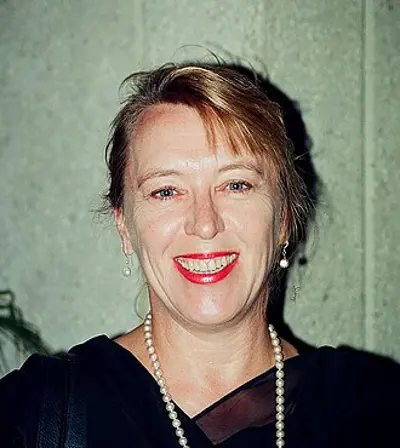 1950 jody williams american academic and activist nobel prize l 10 09