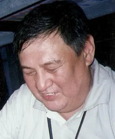 Bakhytzhan Kanapyanov, Kazakh poet and author