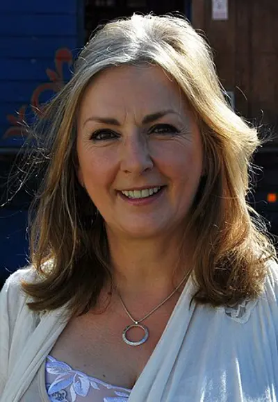 1952 moya brennan irish singer songwriter and harp player died 08 04