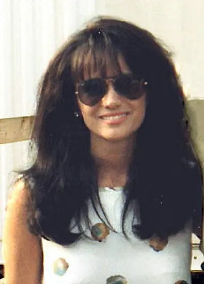 1954 louise mandrell american singer songwriter and actress 07 13