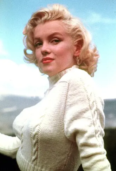 1954 marilyn monroes iconic skirt scene is shot during filming f 09 15