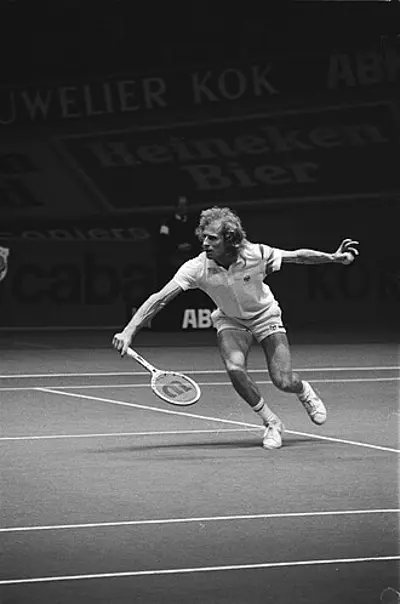 1954 vitas gerulaitis american tennis player and coach died 199 07 26