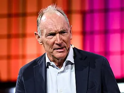 1955 tim berners lee english computer scientist invented the wo 06 08