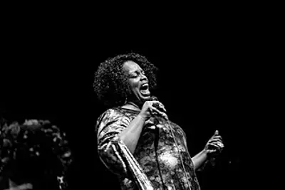 1956 dianne reeves american singer 10 23