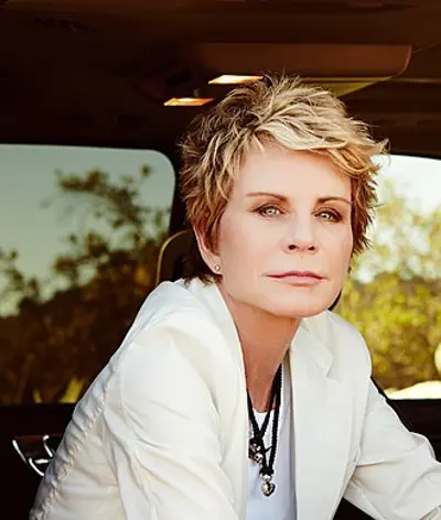 1956 patricia cornwell american journalist and author 06 09