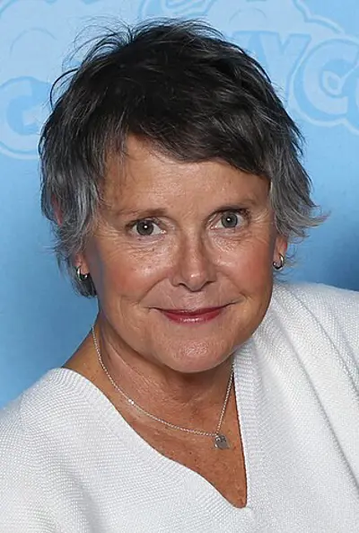 1958 amanda bearse american actress comedian and director 08 09