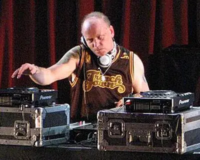 1959 alex paterson english keyboard player 10 15