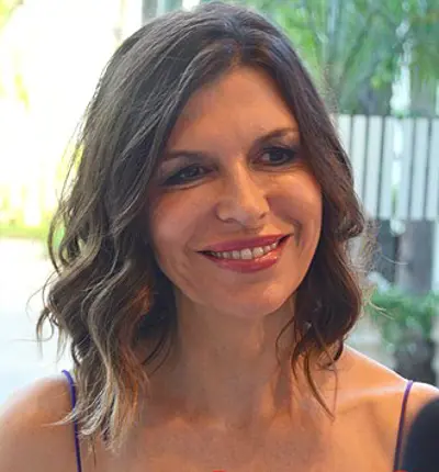 1959 finola hughes english actress 10 29