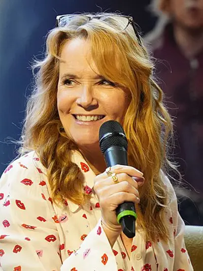 1961 lea thompson american actress director and producer 05 31