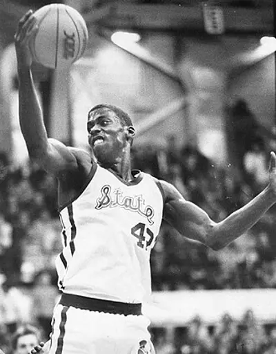 1962 kevin willis american basketball player and fashion designe 09 06