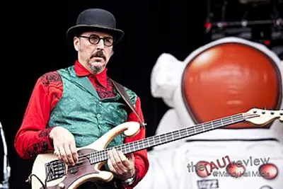 1963 les claypool american bass player singer songwriter and 09 29