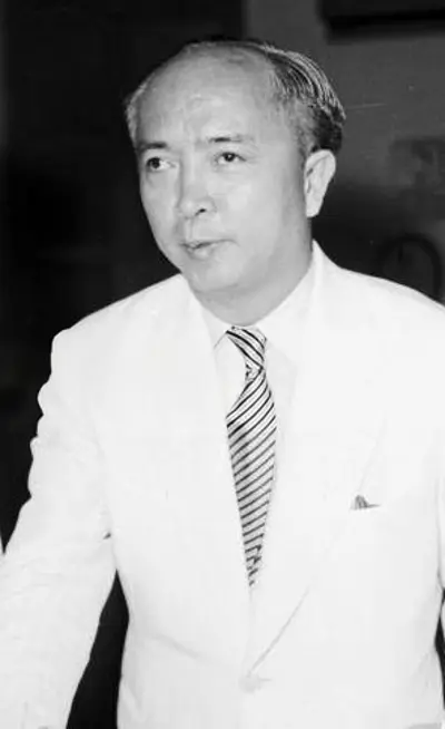 1963 nguyen ngoc tho is appointed to head the south vietnamese go 11 06