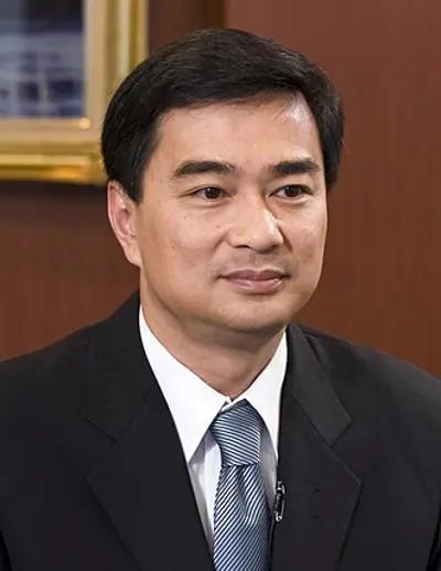 1964 abhisit vejjajiva english thai economist and politician 27 08 03