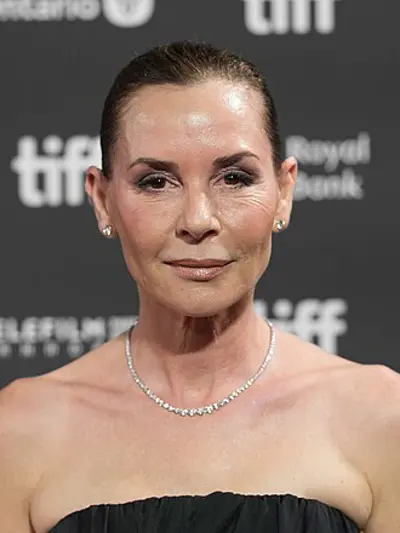 1965 embeth davidtz american actress 08 11