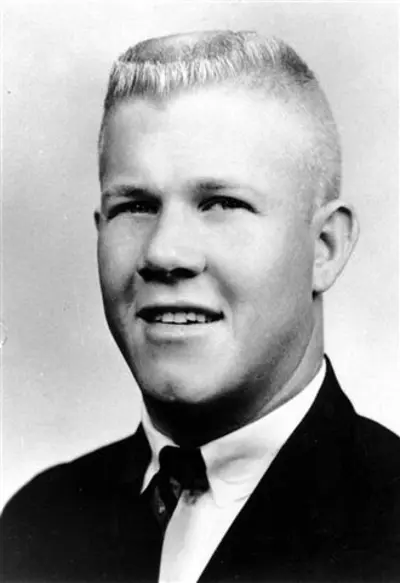 1966 charles whitman kills 15 people at the university of texas a 08 01