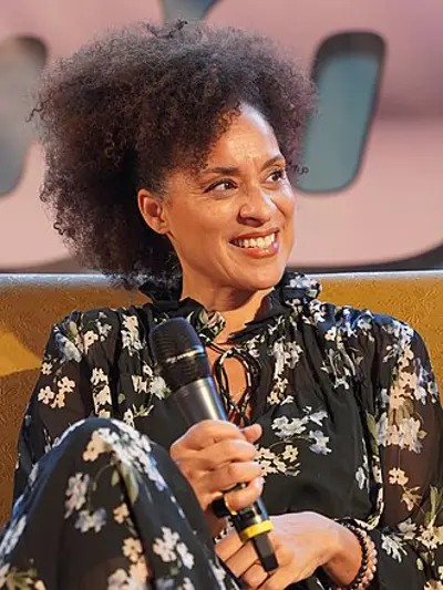 1966 karyn parsons american actress and producer 10 08